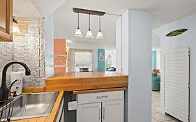 Domingos Beach Bungalow- Margaritaville
